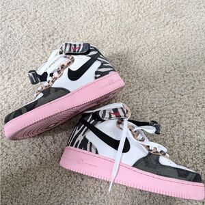Nike White and Pink Sneakers